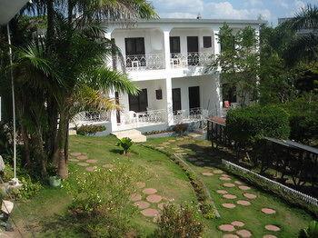 Paradise Brandon Hill Guest House Montego Bay Esterno foto